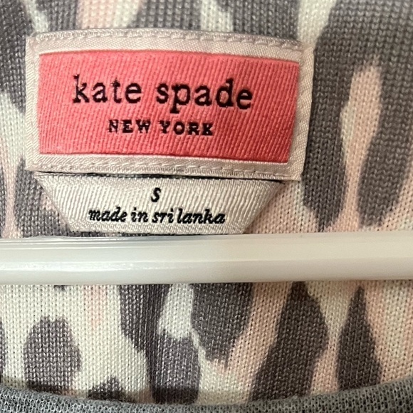 Kate Spade Gray/Pink Leopard Print Pajama Top NWOT Sz S - Picture 5 of 5